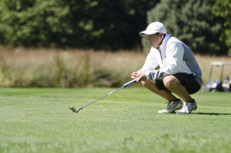 Photo Gallery: Boys golf places second in a difficult match