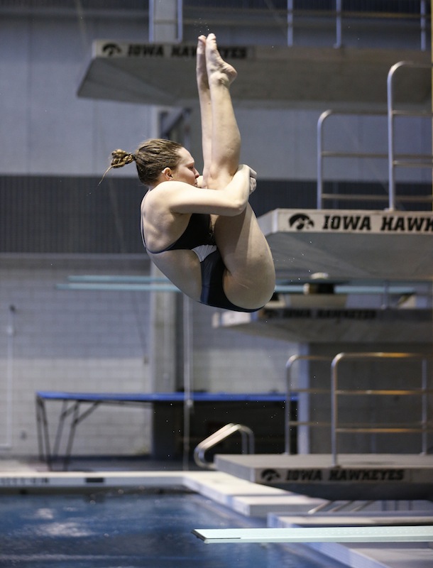 Iowas Samantha Wagner competes on the one meter springboard during their meet against the Illinois Fighting Illini Saturday, January 16, 2016 at the Campus Recreation and Wellness Center. (Brian Ray/hawkeyesports.com)