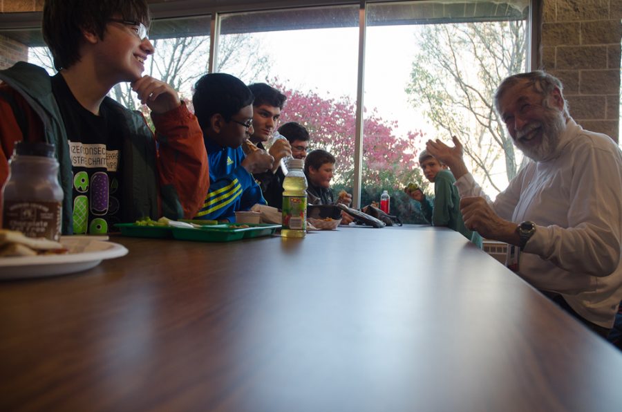 Students enjoy a lunch with Frieder after the event.