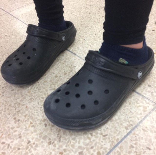 I+really+like+Crocs+...+I+have+two+%5Bpairs%5D+right+now.+These+are+furry+...+so+these+are+my+winter+Crocs.+Then+I+also+have+my+summer+Crocs+...+I+think+its+great+that+they+are+making+a+comeback.+I+remember+when+I+was+little%2C+I+always+had+a+pair+of+Crocs.+As+soon+as+I+outgrew+my+old+ones%2C+I+would+get+a+new+pair.+I+dont+usually+put+%5BJibbitz%5D+in+them+because+that+kind+of+hurts+my+toes+...+%5Bbut%5D+I+love+wearing+fuzzy+socks+with+Crocs.+-Annabel+Hendrickson+21