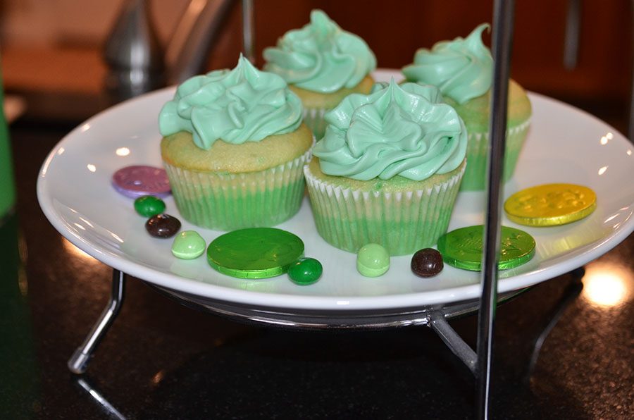 Although the stereotypical vanilla cupcakes may seem a bit bland, these ombre cupcakes diverge from the norms for the holidays. 