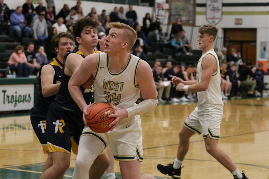 Even Brauns '20 looks to score during a scrimmage against Regina on Nov. 30. 