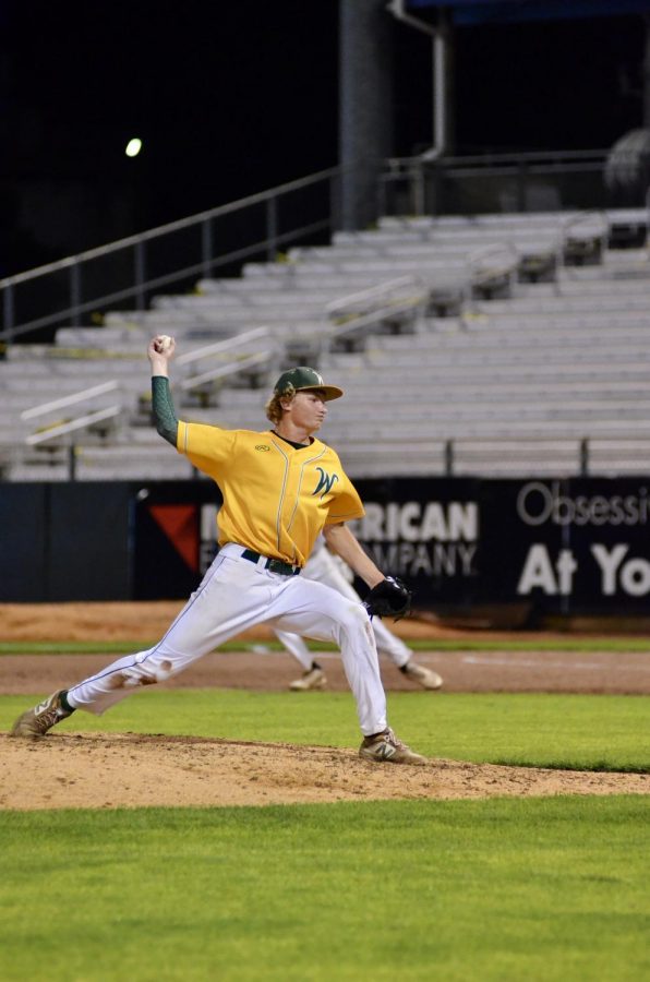 Ben Vander Leest '20 delivers a pitch at Veterans Memorial Stadium on July 17. 