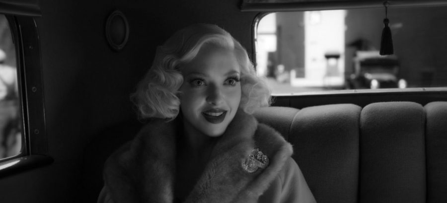 Amanda Seyfried is the only actor with some emotion in Mank