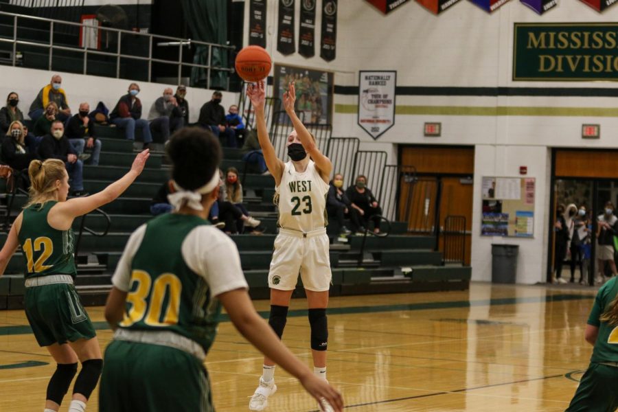 Audrey Koch '21 connects from beyond the arc versus Dubuque Hempstead on Jan. 12.