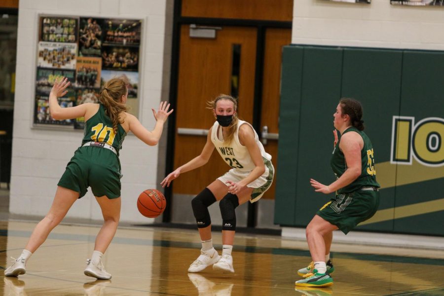 Audrey Koch '21 looks to break the press versus Dubuque Hempstead on Jan. 12.