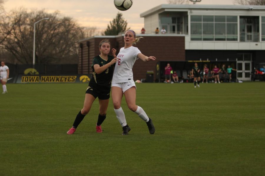 Paz Martinez '25 fights for ball after it gets thrown in. 