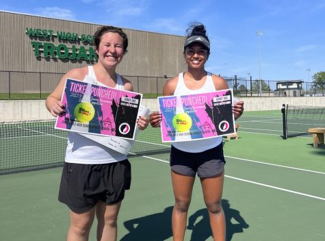Seniors Jay Mascardo and Mohana Sunkara pose after securing their spots in the Individual State Tournament. 