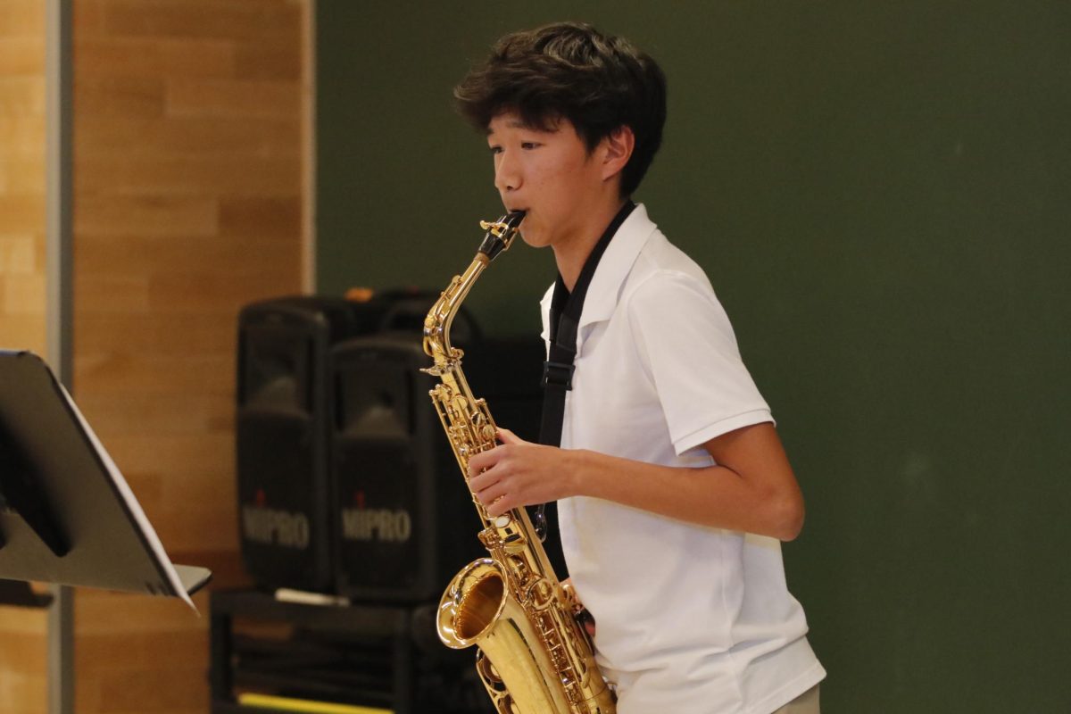 Saxophone player Thomas Tong '26 performs the first movement of "Concertina da Camera" by Jacques Ibert at the "Fall Fantasia" concert Nov. 15.
