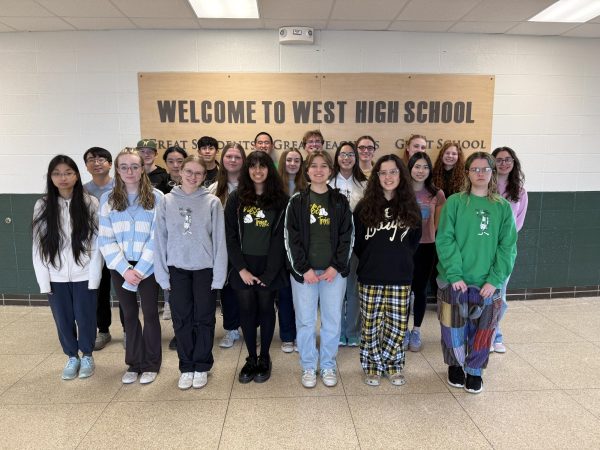 WSS staff receives Online Pacemaker award